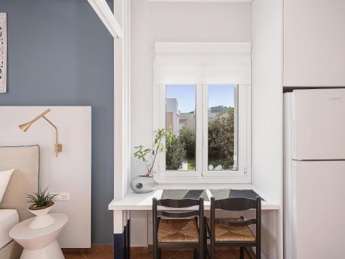 Facilities, Elena Seafront Luxury Apartments in Vamos