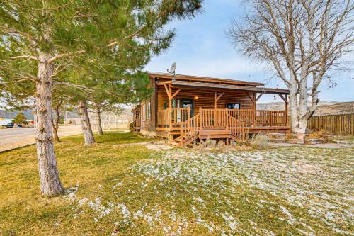 Mtn-View Cabin with Horse Pasture in Koosharem in Monroe