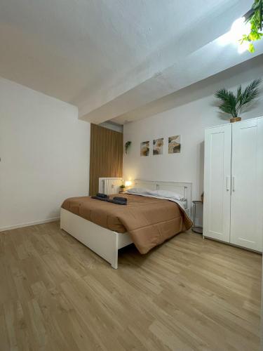 Home In Town - Home in City Life near San Siro Stadium, Милан (фото 8)