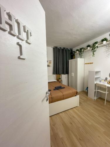 Home In Town - Home in City Life near San Siro Stadium, Милан (фото 3)