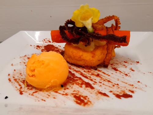 Hôtel de la GARE (Hotel de la GARE) in Saint-Gengoux-le-National