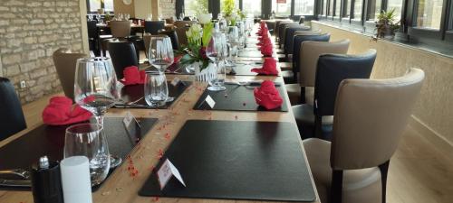 Hôtel de la GARE (Hotel de la GARE) in Saint-Gengoux-le-National