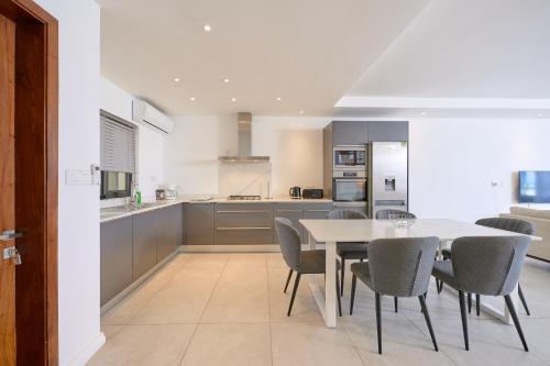 Duplex SKYLINE, 3 bedroom en suite, Beachfront, Cap Malheureux (zdjęcie 5)