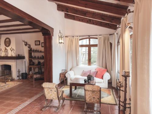 Casa Miraflores in Miraflores De La Sierra