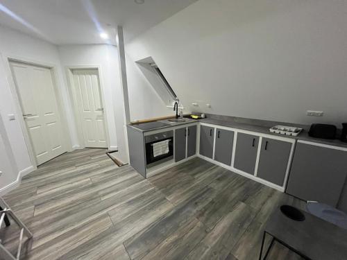 köök, Haschys Ferienwohnung in Osterburg