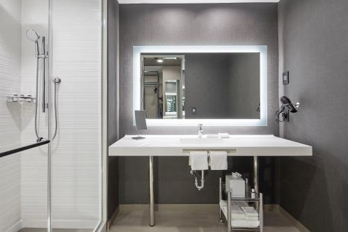 AC Hotel by Marriott Tuscaloosa Downtown - image 10