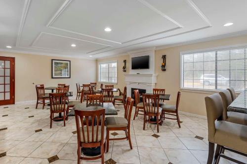 Ételek és italok, Best Western Pineywoods Inn in Atlanta (TX)