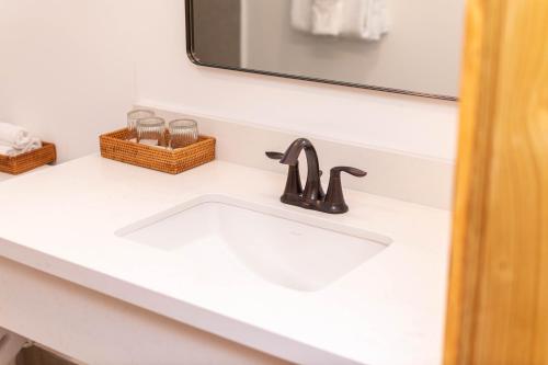 Anthony's Key Resort