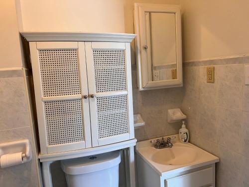 Great! Private NYC Room in Sunnyside thumb 4