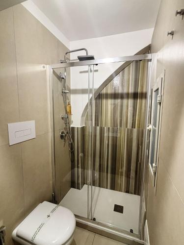 Deluxe Triple Room image 10