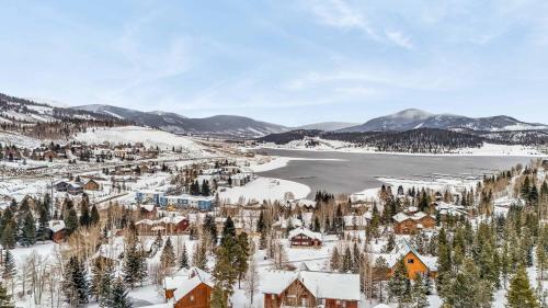 Dillon Retreat with Lake Views and Private Hot Tub