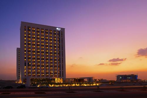 Exterior view, Aloft by Marriott Me'aisam, Dubai in Dubai Sports City