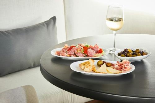 AC Hotel by Marriott Tampa Airport - image 6