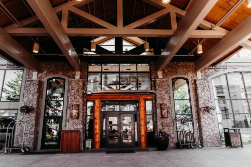 Ski-in-out, Canyons, Westgate, King, Breakfast, HT 4