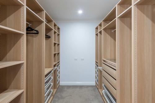 Apartment image 6