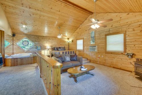 Studio with Mtn Views 1mi to Thorncrown Chapel! - image 11