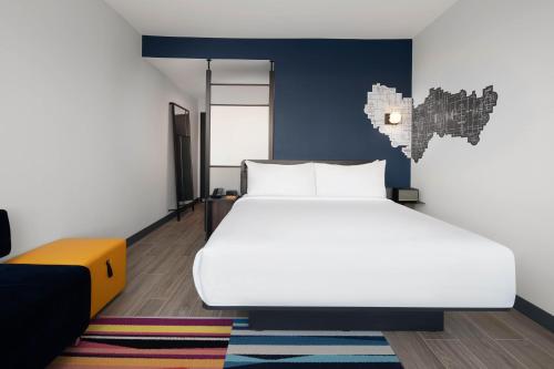 Guest Room, 1 King
