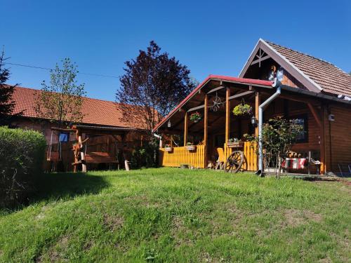 Casuta cu Brazi - Location saisonnière - Şeuşa