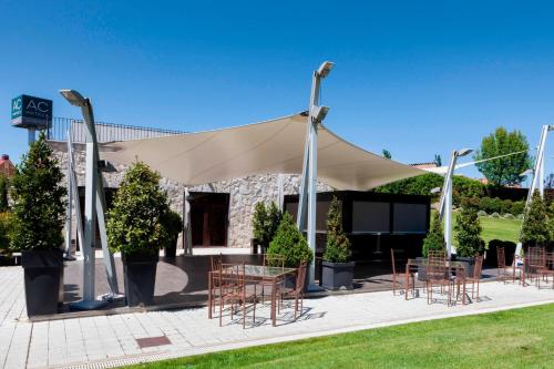 會議室/宴會廳, 聖安娜帕拉西奧萬豪AC酒店 (AC Hotel Palacio de Santa Ana) in 瓦利阿多里德