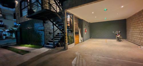 One-Bedroom Apartment image 9