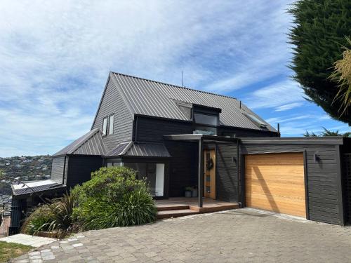 The Ultimate Cecil Wood Stay - Hot Tub BBQ & Views in Sumner