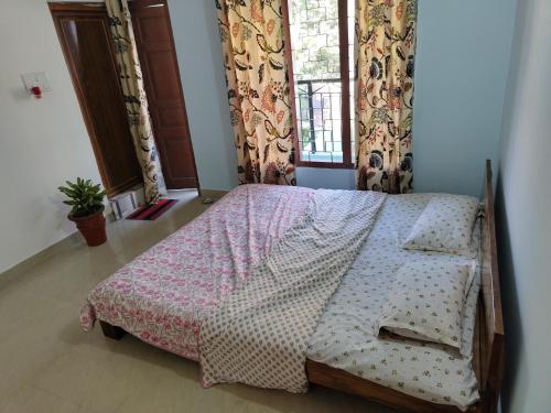 Tales of Guwahati 202 - Independent 1BHK- AC extra 200 - image 4
