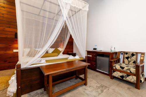 Deluxe Room with Ella Rock View image 10