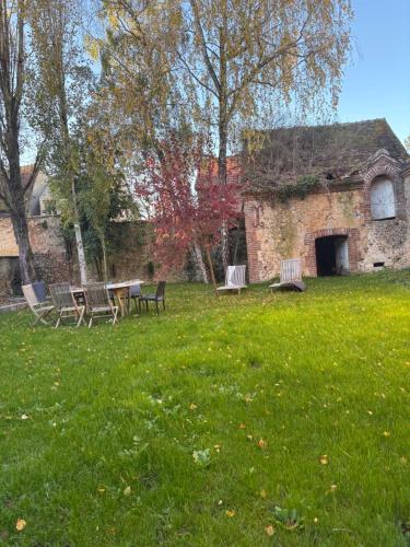 Dārzs, La Bourrellerie - Cocon au cœur du Perche in Vicheres ciems