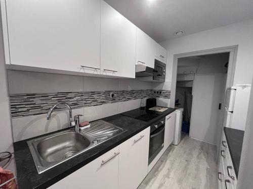 Apartment image 10