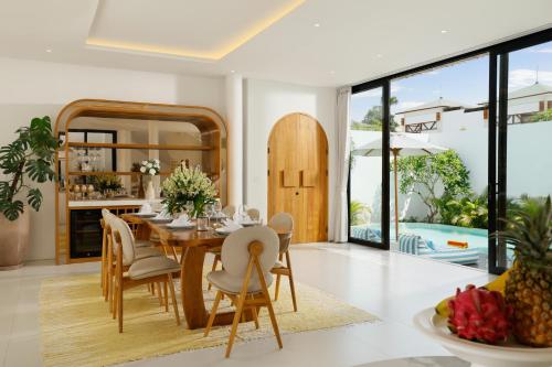 Three-Bedroom Villa image 5