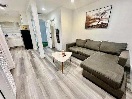 Los Angeles Cozy Pico Apartment 3Bedroom - 1Bath, Los Ángeles