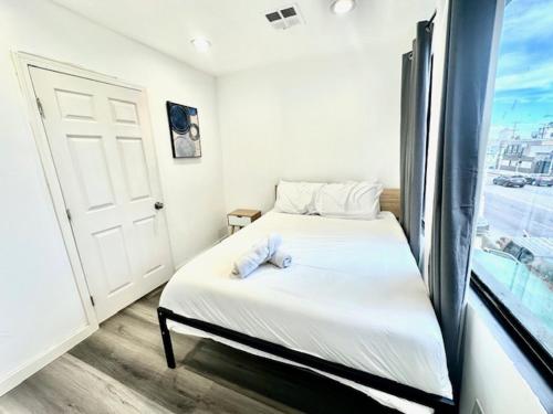 Los Angeles Cozy Pico Apartment 3Bedroom - 1Bath, Los Angeles (photo 9)
