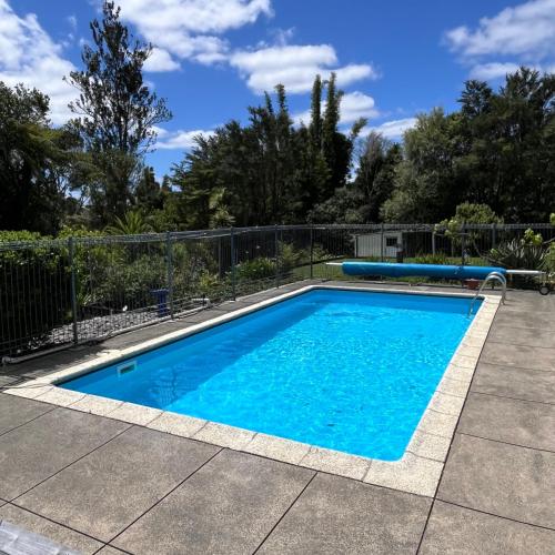 مسبح, Kitchen Garden Studio Bed and Breakfast in Titirangi