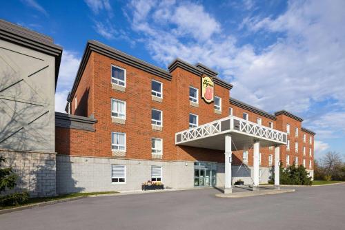 Super 8 by Wyndham St-Jerome