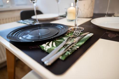 Apartament dwupoziomowy z kominkiem