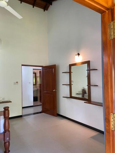 Double Room with Balcony image 5