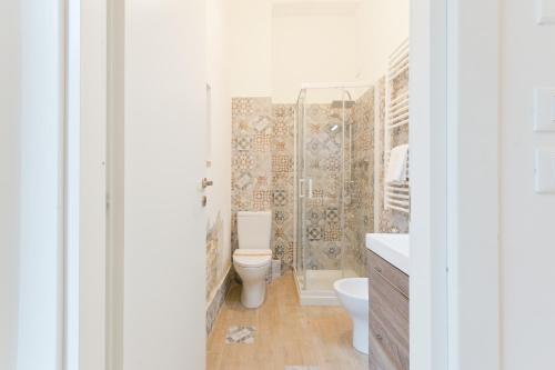 One-Bedroom Apartment image 4