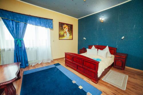 Європа готель in Kholmok