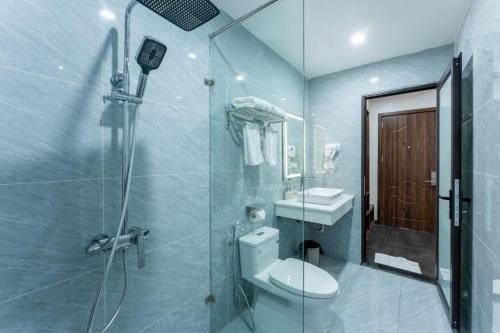 Hoa Nam Hotel Vạn Phúc