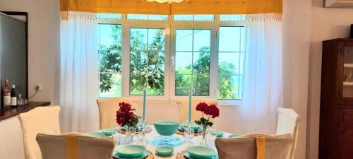 EMPHASIS Traditional House with Jacuzzi & Bicycles in Kourites
