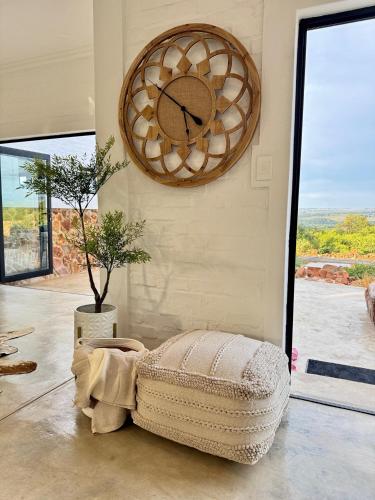 Escape Pretoria East Luxury Villa in Tierpoort