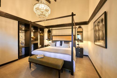Double room, pool view