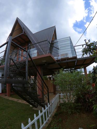 Jetzo Grand Chalet in Hakgala