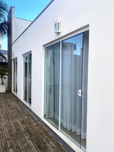 入口, Edícula no Norte da Ilha (Edicula no Norte da Ilha) in 卡舒埃拉杜邦熱蘇斯