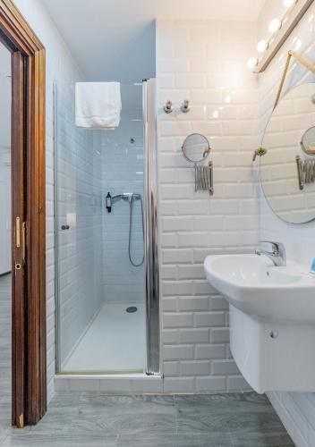 El Nogal Home - image 3