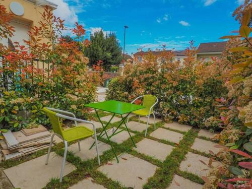 Magnifique appartement, avec climatisation et parking payants - Location saisonnière - Bagneux