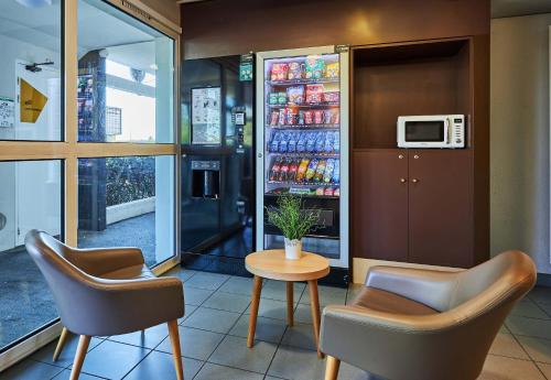 B&B HOTEL CAEN Sud in Іфс