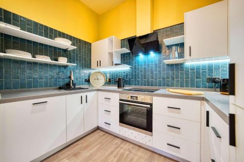 Grand Central Station 2 Bed Apartment A1, Glasgow (photo 3)