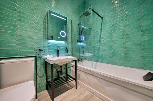 Grand Central Station 2 Bed Apartment A1, Glasgow (photo 8)