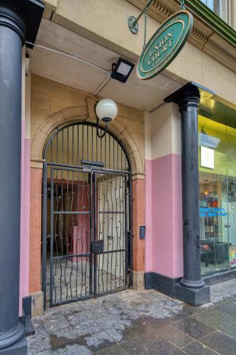 Grand Central Station 2 Bed Apartment A1, Glasgow (photo 9)